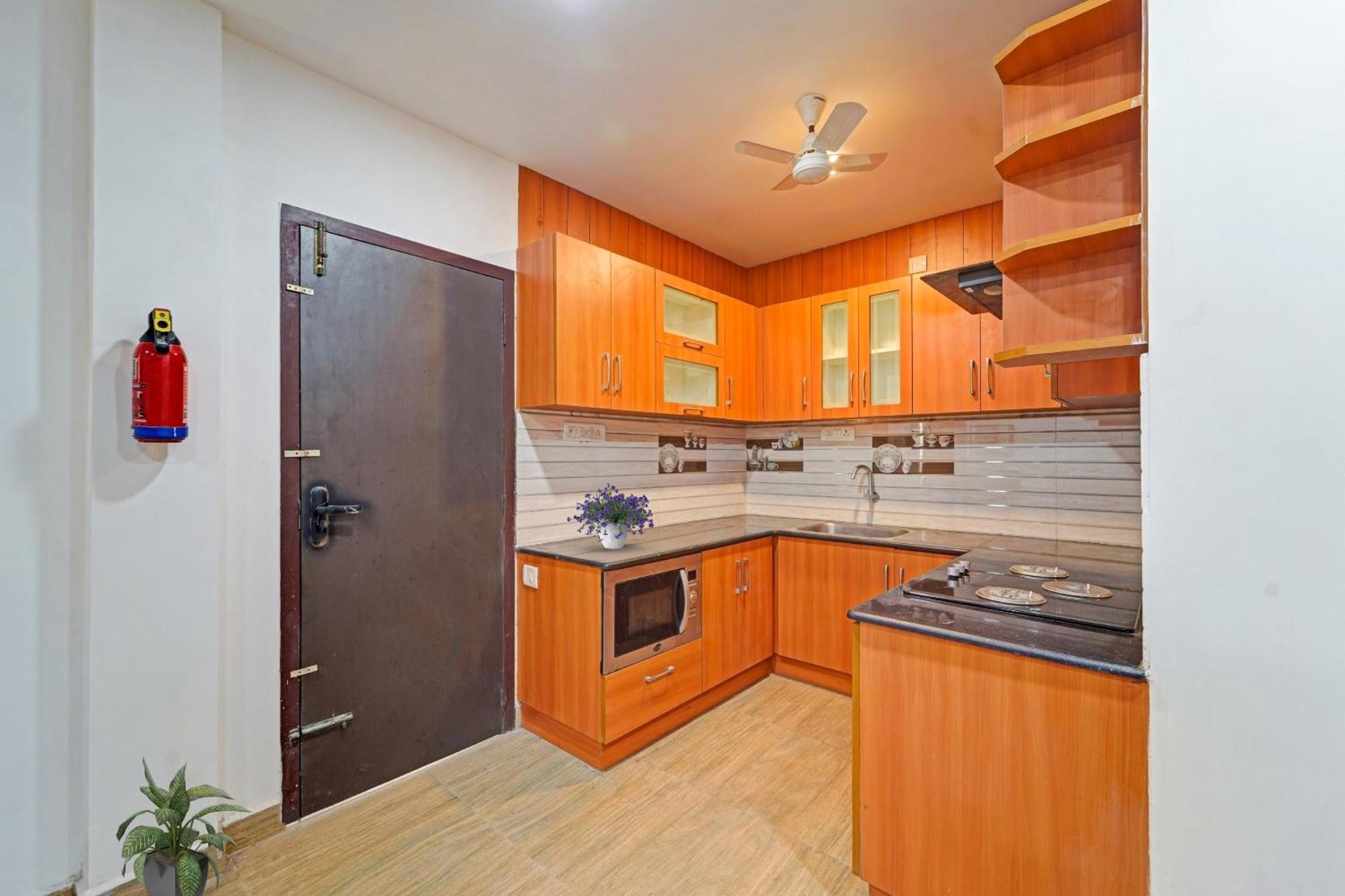 Hotel O J2 Service Apartment Chennai Exteriör bild
